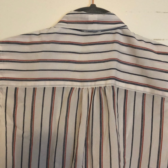 Sleeveless blouse with buttons and tie neck - Picture 5 of 5